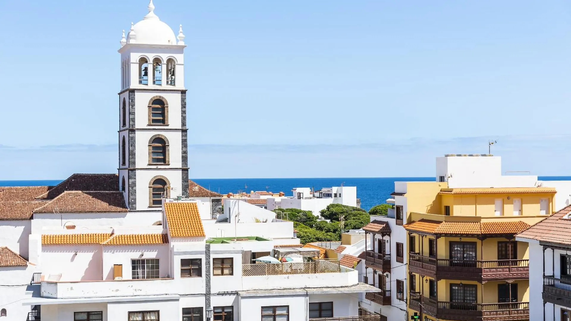 Apartamento Central Penthouse, Close To The Natural Pools With Big Terrace, Ocean & City View Garachico